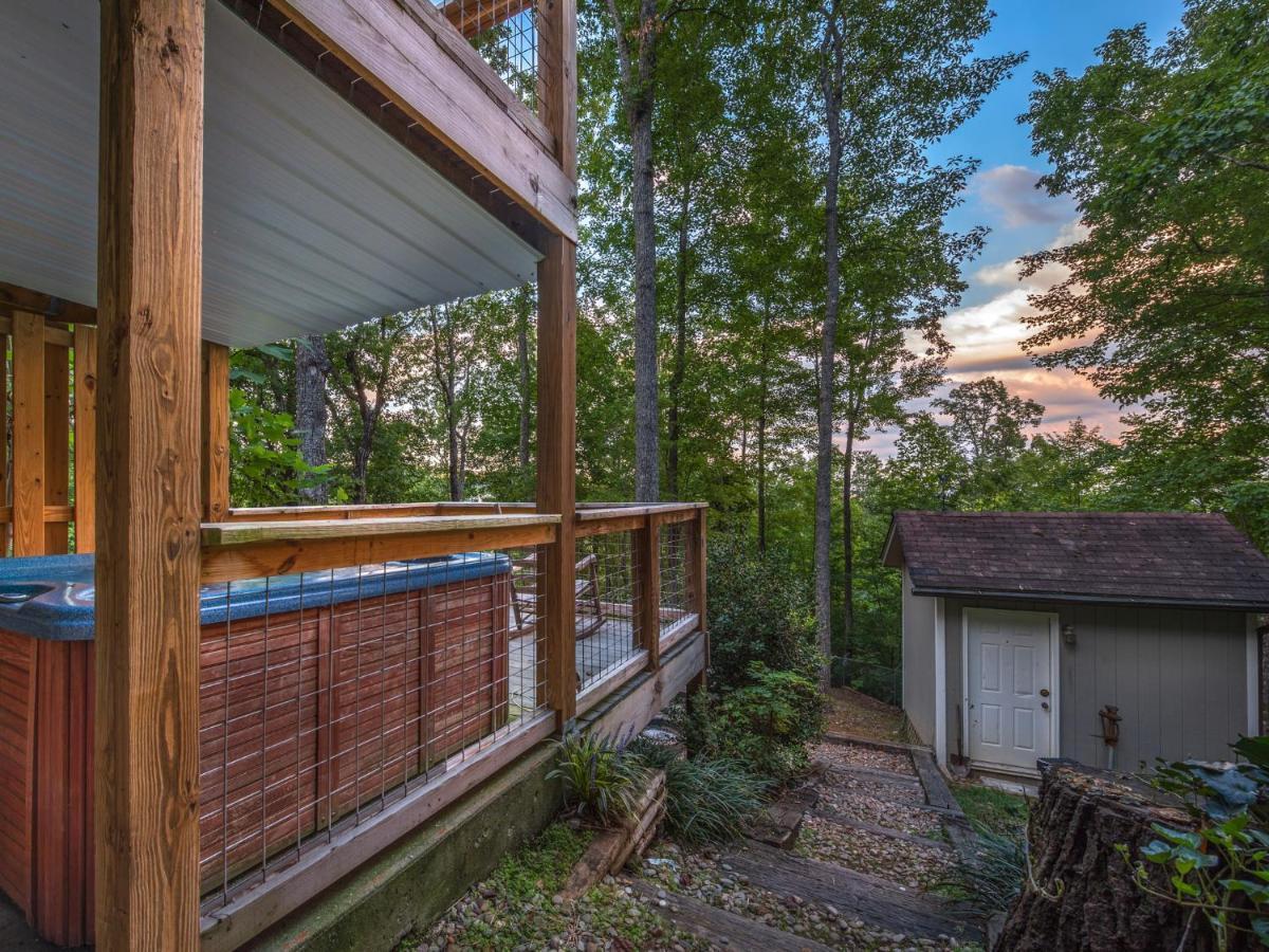 Bear View Chalet, 3 Bedroom, Pool, Pets, Arcades, Wifi, Hot Tub, Sleeps 12 Gatlinburg Exteriér fotografie