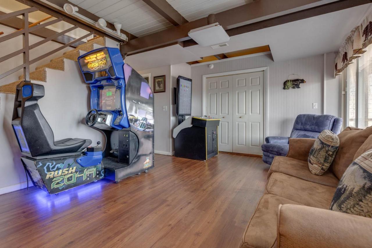 Bear View Chalet, 3 Bedroom, Pool, Pets, Arcades, Wifi, Hot Tub, Sleeps 12 Gatlinburg Exteriér fotografie