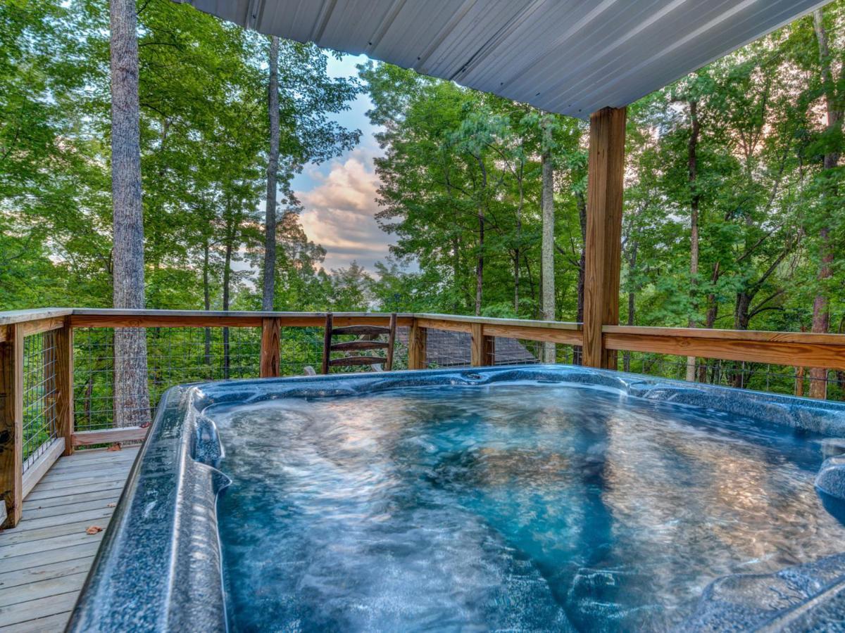 Bear View Chalet, 3 Bedroom, Pool, Pets, Arcades, Wifi, Hot Tub, Sleeps 12 Gatlinburg Exteriér fotografie